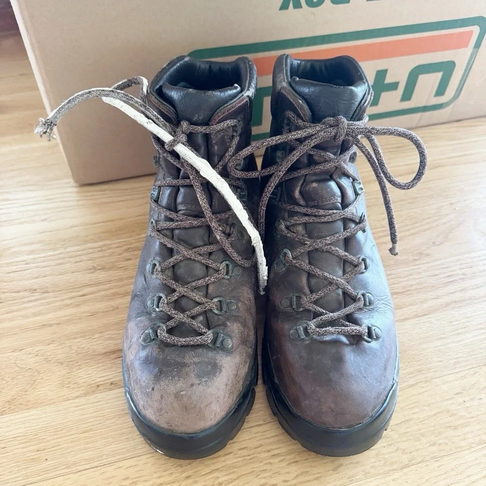 Garmont Dakota Men 11 Brown Leather Boots READ Vintage